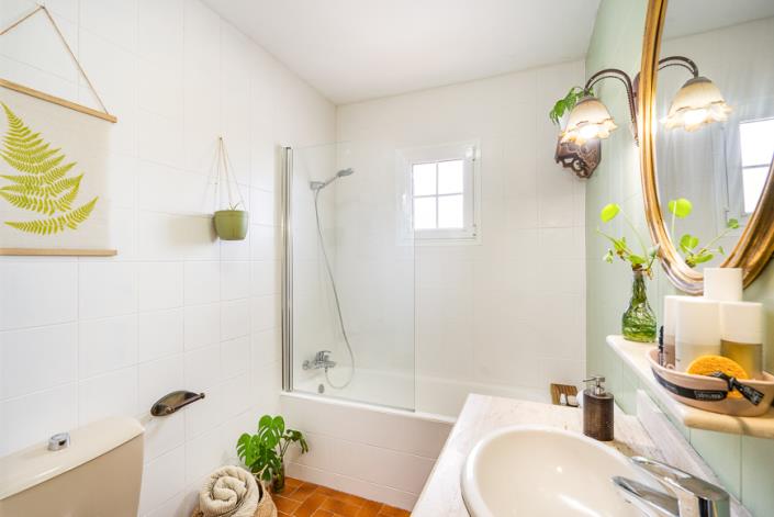 Image No.9-4 Bed Country House for sale