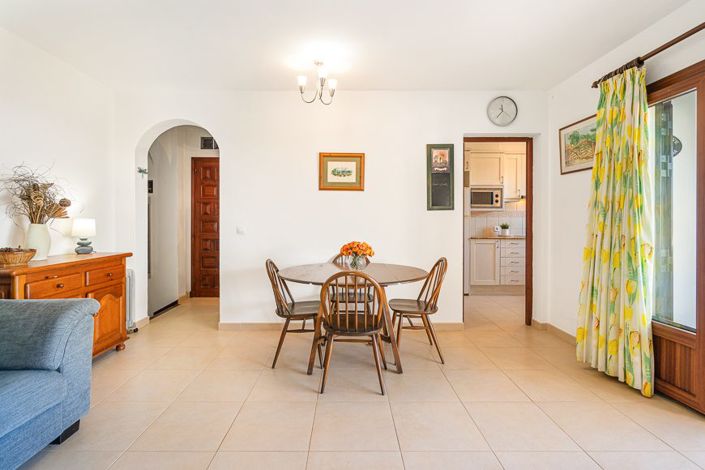 Image No.20-2 Bed Apartment for sale