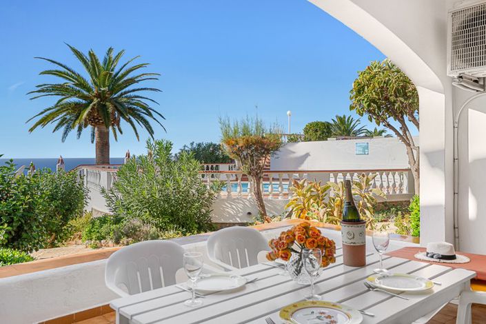 Image No.24-2 Bed Apartment for sale