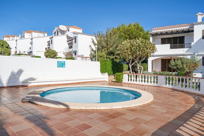 Image No.28-2 Bed Apartment for sale