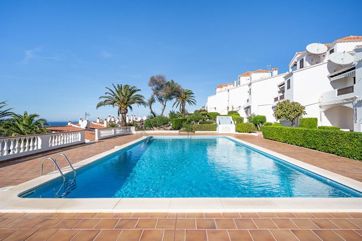 Image No.32-2 Bed Apartment for sale