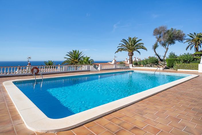 Image No.34-2 Bed Apartment for sale