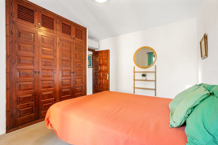 Image No.10-2 Bed Apartment for sale