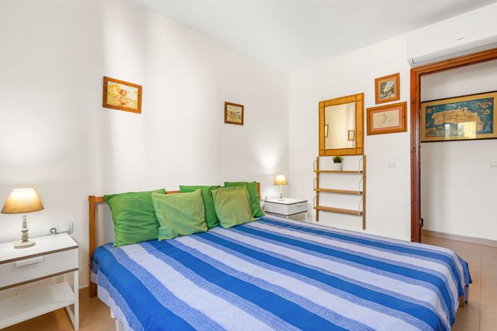 Image No.12-2 Bed Apartment for sale