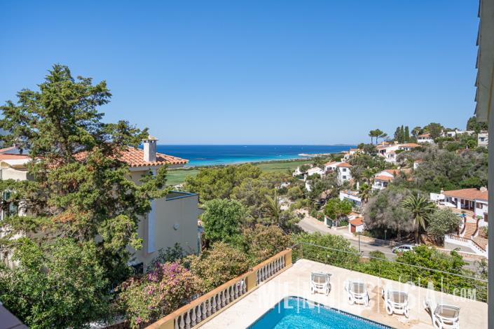 Image No.11-4 Bed Villa / Detached for sale