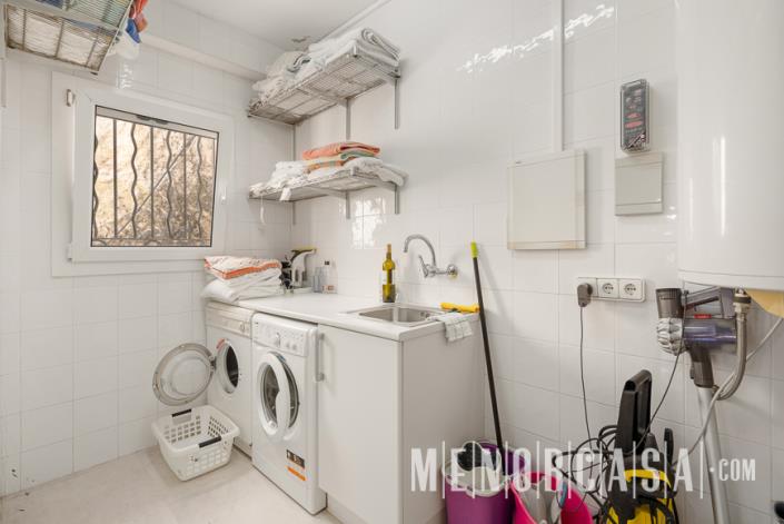 Image No.47-4 Bed Villa / Detached for sale