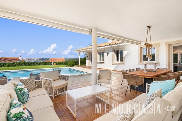 Image No.2-Maison / Villa de 4 chambres à vendre à Cala Llonga