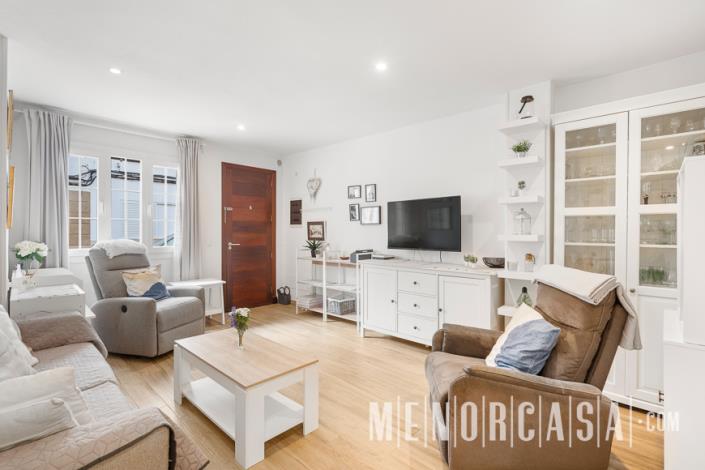 Image No.2-Appartement de 2 chambres à vendre à Es Castell