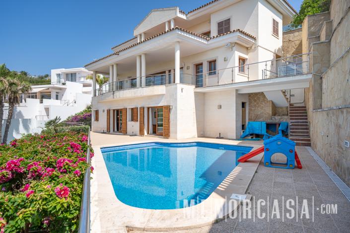 Image No.46-5 Bed Villa / Detached for sale