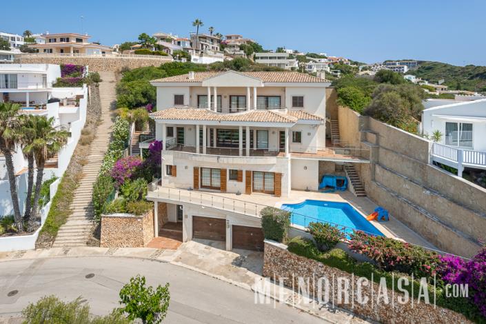 Image No.50-5 Bed Villa / Detached for sale