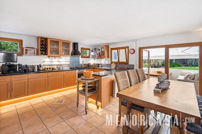 Image No.2-Villa / Détaché de 6 chambres à vendre à Santa Ana