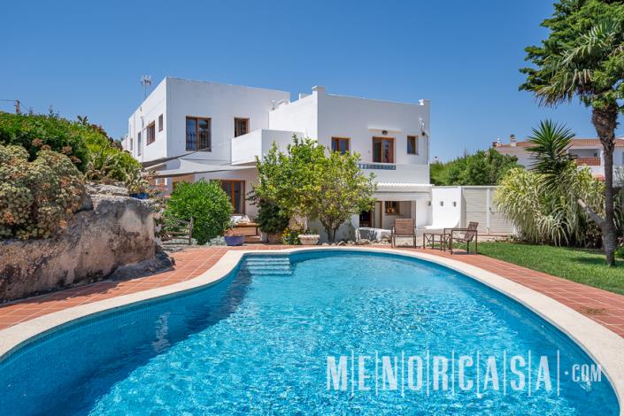 Image No.1-6 Bed Villa / Detached for sale