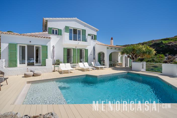 Image No.39-4 Bed Villa / Detached for sale