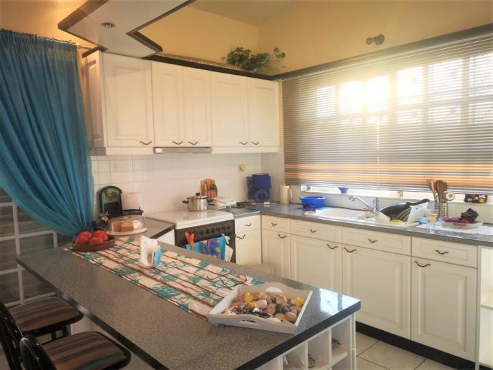 Image No.13-2 Bed House for sale