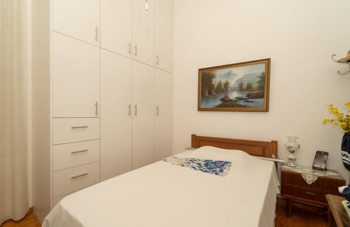 Image No.20-4 Bed Property for sale