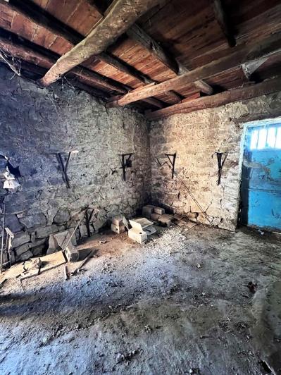 Image No.10-2 Bed Cottage for sale