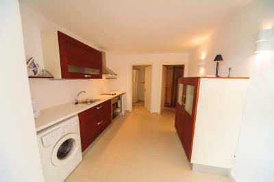 1-HS-3-BASEMENT-APARTMENT--KITCHEN