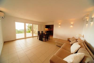 1-HS-3-BASEMENT-APARTMENT-LIVING-DINING-SLEEPING-TO-SW--2-