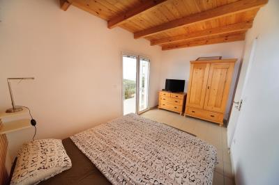 1-HS-3-INSIDE-1ST-FLOOR-MASTER-BEDROOM-TO-SW