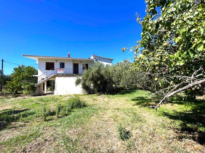 Image No.4-2 Bed House for sale