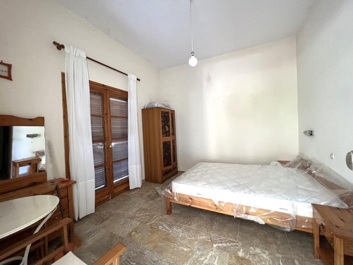 Image No.9-2 Bed House for sale