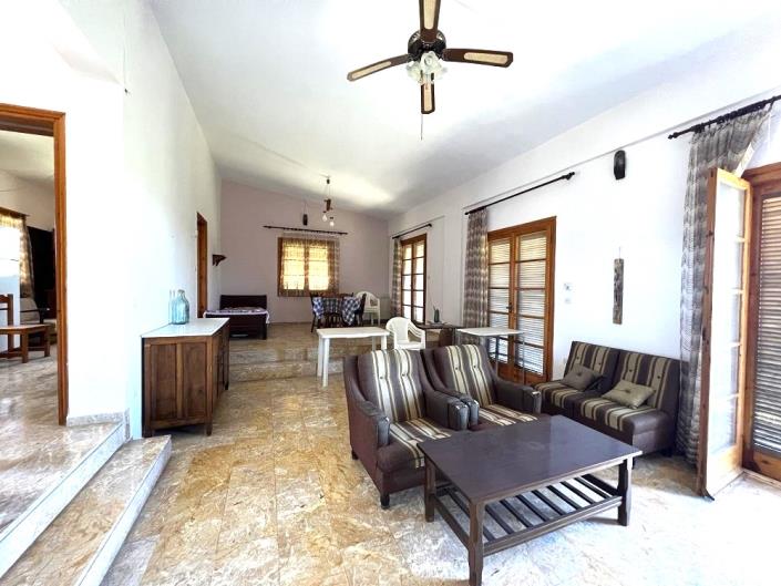 Image No.5-2 Bed House for sale