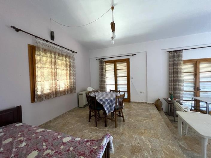 Image No.11-2 Bed House for sale