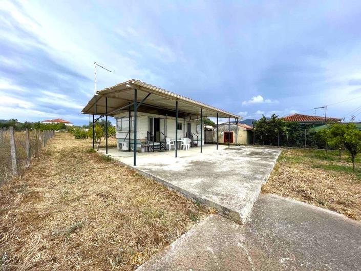 Image No.2-Caravane de 2 chambres à vendre à Pylos