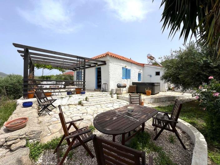 2 Bedrooms cottage for sale in Pylos Ready to move in £126732 (Ref