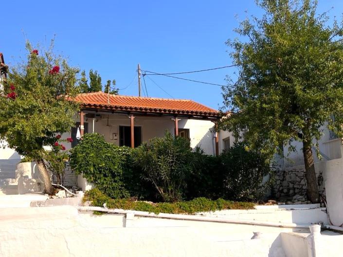 Image No.2-2 Bed House for sale