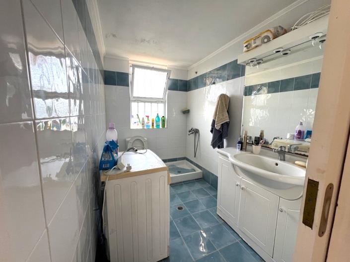 Image No.17-2 Bed House for sale