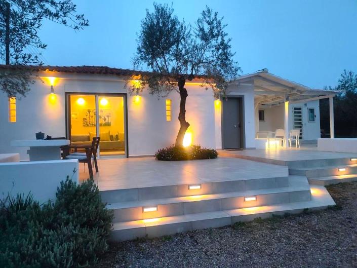 Image No.2-2 Bed Bungalow for sale