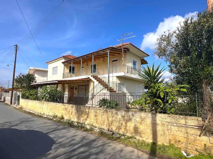 Image No.4-4 Bed House for sale