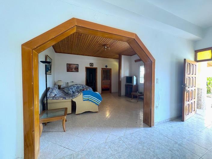 Image No.10-4 Bed House for sale