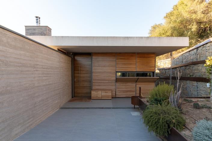 Image No.9-2 Bed Villa for sale