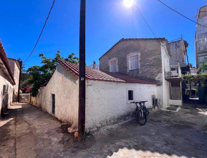 Image No.2-3 Bed Semi-Detached for sale