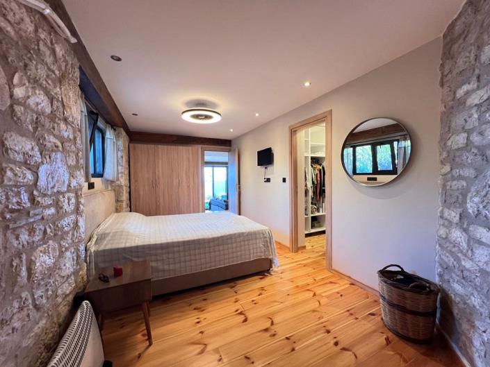 Image No.12-4 Bed Duplex for sale