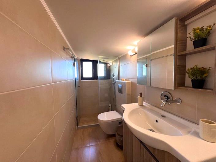 Image No.27-4 Bed Duplex for sale