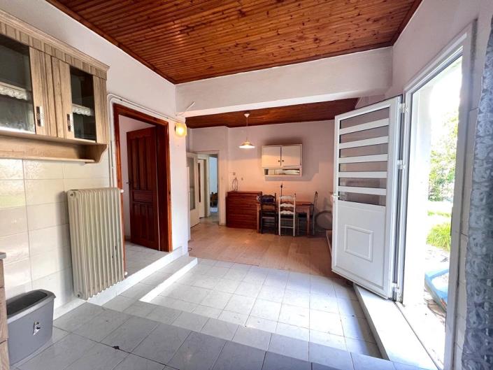 Image No.5-Cottage for sale