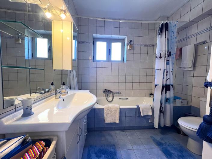 Image No.23-2 Bed Apartment for sale