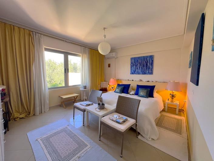 Image No.24-2 Bed Apartment for sale