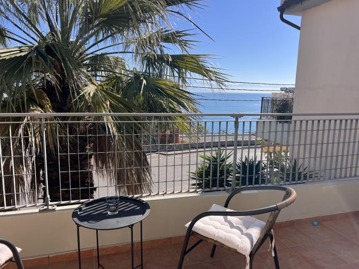 Image No.21-2 Bed Apartment for sale