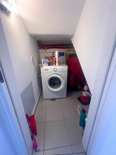 Image No.15-2 Bed House for sale