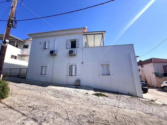 Image No.5-2 Bed House for sale