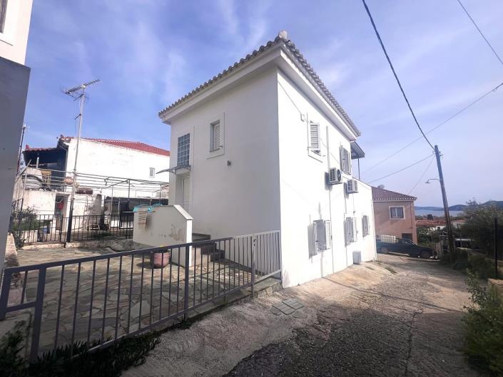 Image No.4-2 Bed House for sale