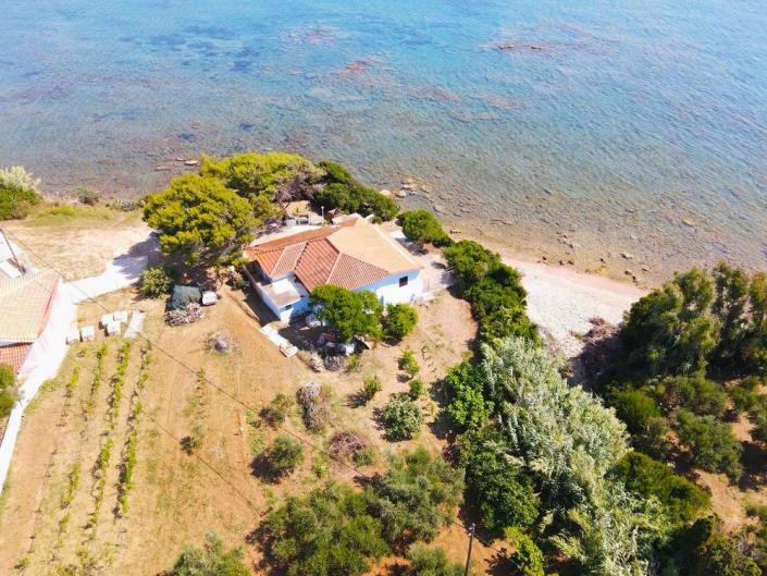 Image No.2-Propriété de pays de 4 chambres à vendre à Pylos