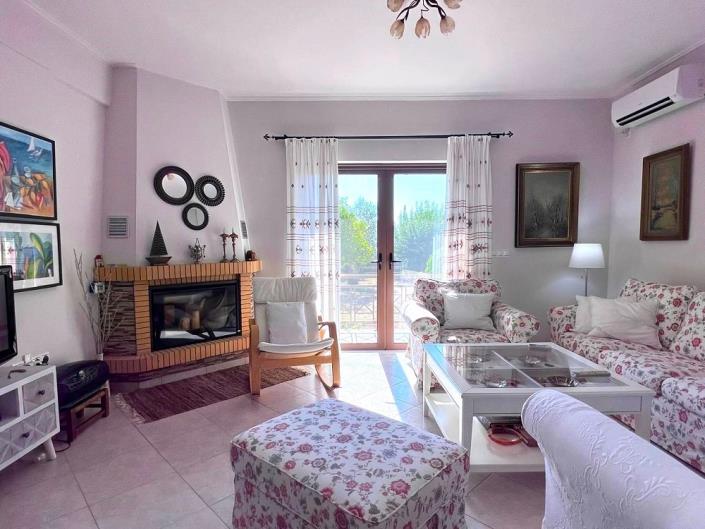 Image No.19-3 Bed House for sale
