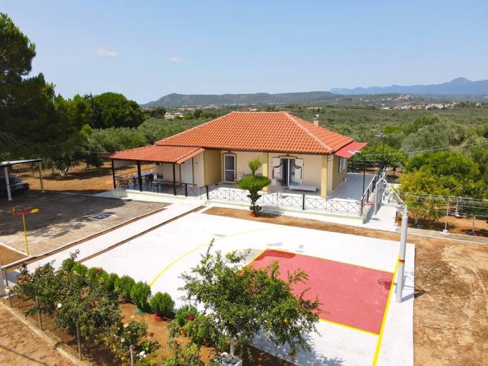 Image No.10-2 Bed House for sale