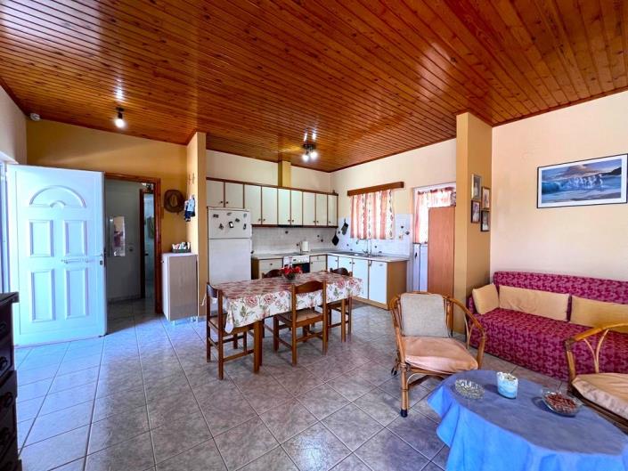Image No.18-2 Bed House for sale