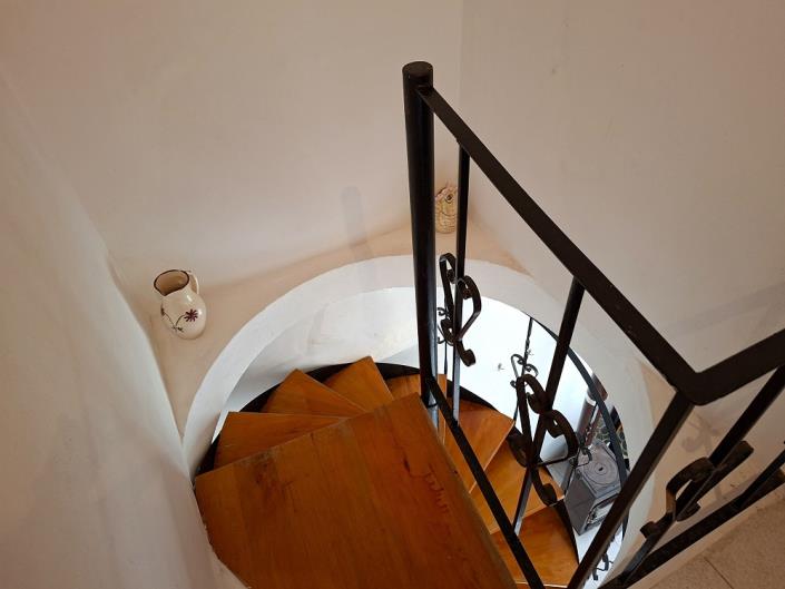 Image No.18-2 Bed House for sale